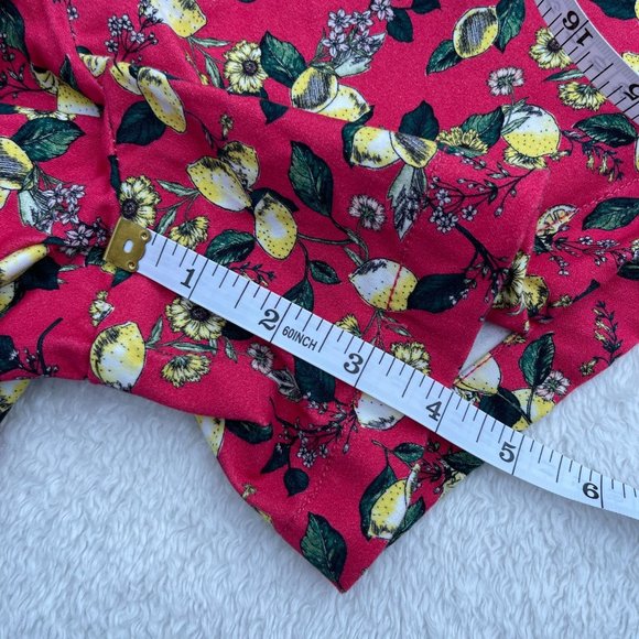 Tinsel Botanical Lemon Fruit Floral Print Shorts Womens 1X Red Pockets High Rise - Picture 8 of 12